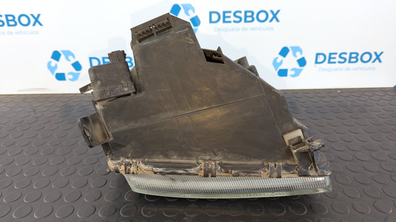 FARO IZQUIERDO AUDI A4 AVANT (B5) - vista 8