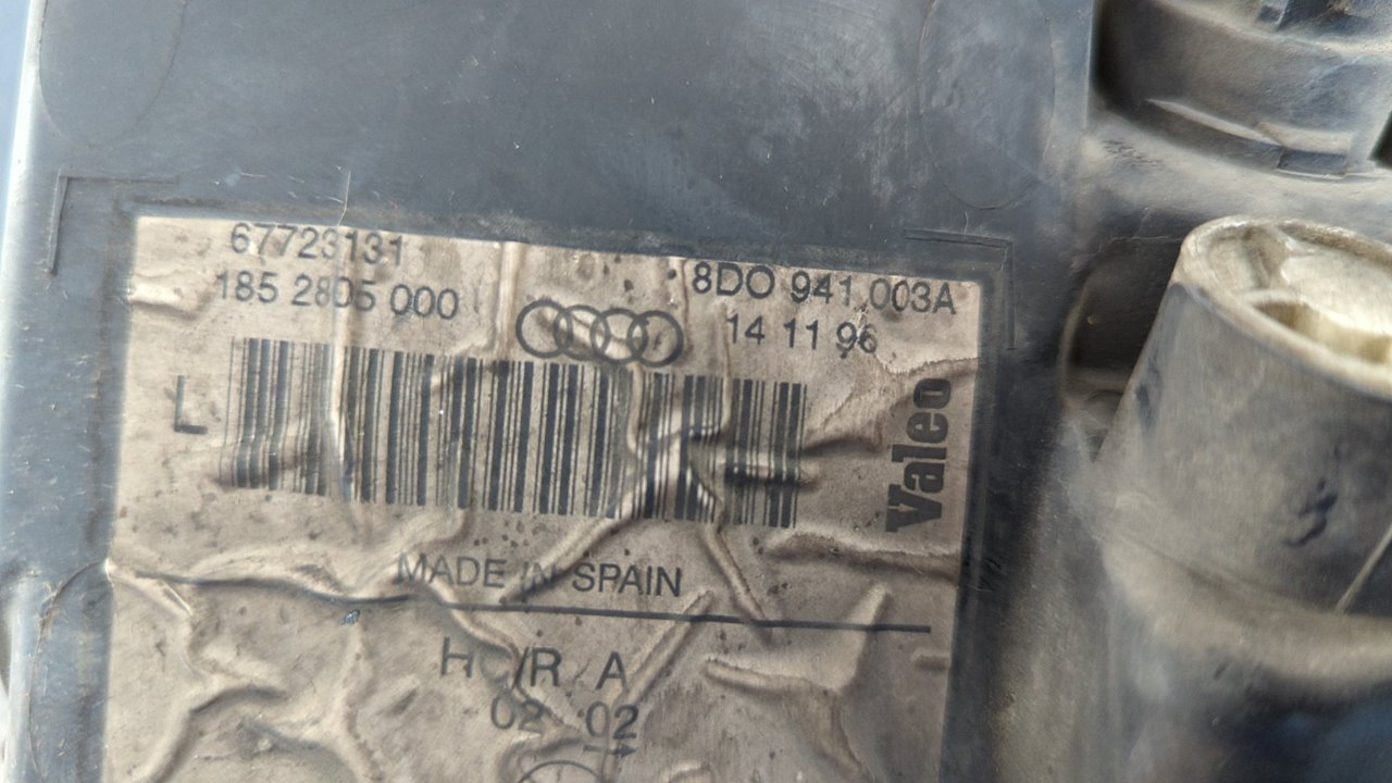 FARO IZQUIERDO AUDI A4 AVANT (B5) - vista 4