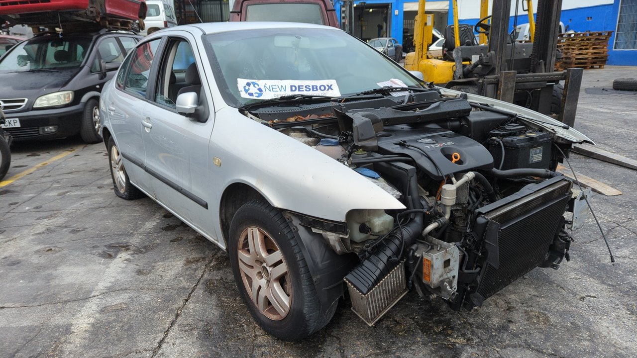 SEAT TOLEDO (1M2)