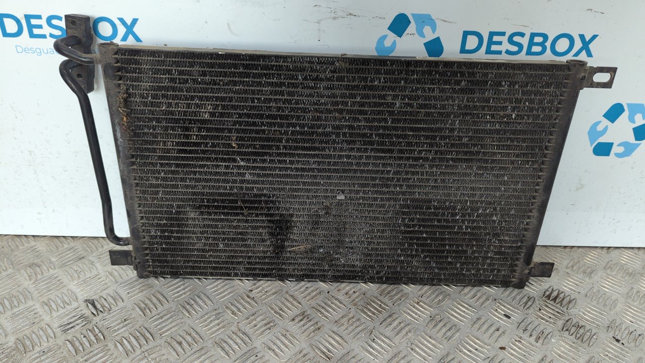 CONDENSADOR / RADIADOR  AIRE ACONDICIONADO BMW SERIE 3 BERLINA (E46) - vista 3