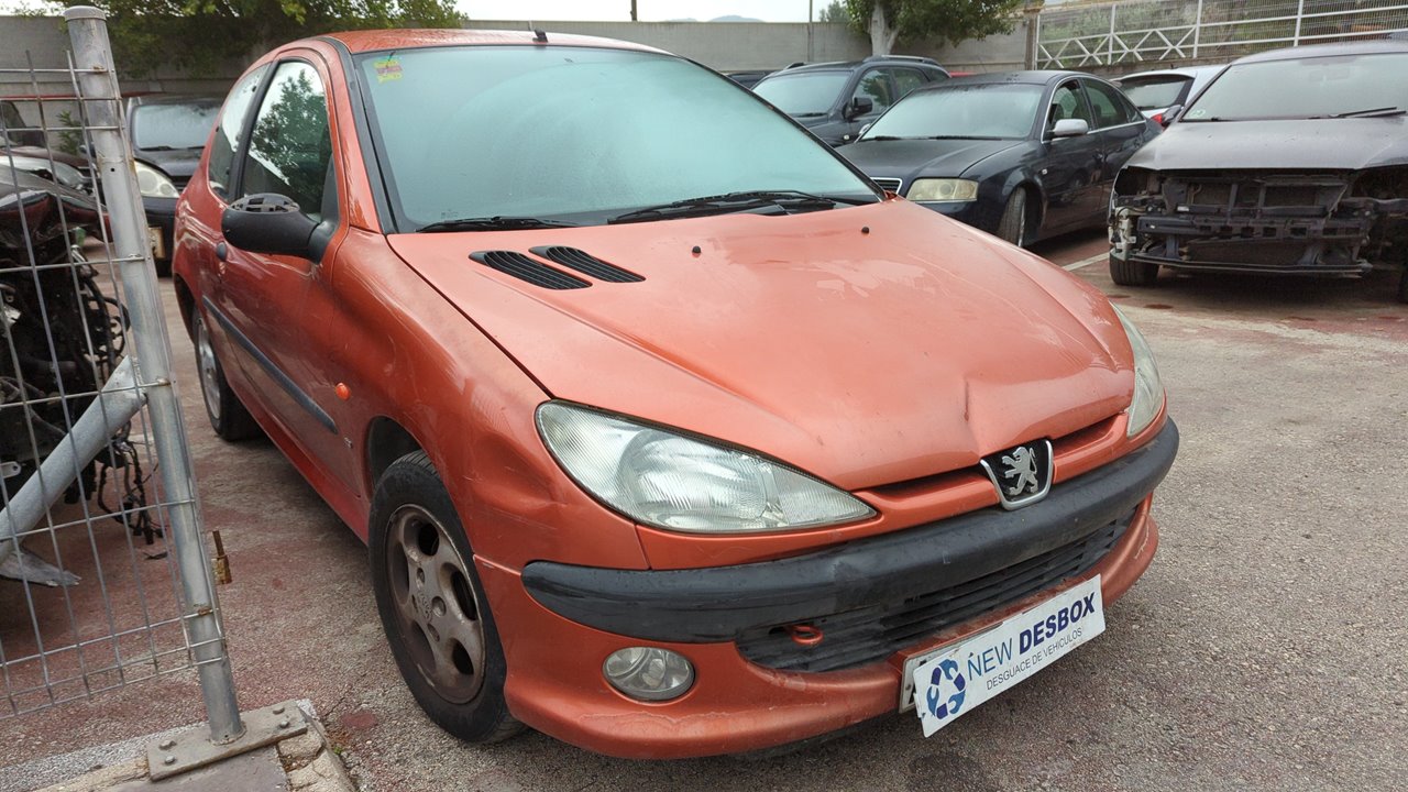 PEUGEOT 206 BERLINA