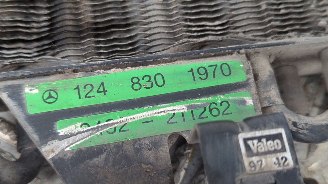 CONDENSADOR / RADIADOR  AIRE ACONDICIONADO MERCEDES-BENZ CLASE E (W124) BERLINA - vista 2