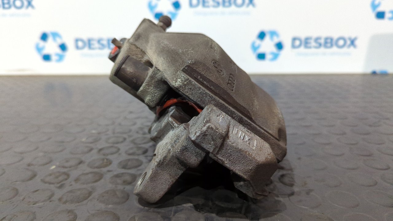 PINZA DE FRENO DELANTERA IZQUIERDA VOLKSWAGEN PASSAT BERLINA (3C2) - vista 3