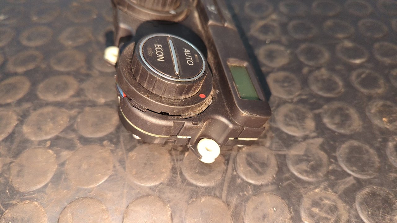 MANDO CLIMATIZADOR VOLKSWAGEN PASSAT BERLINA (3C2) - vista 2