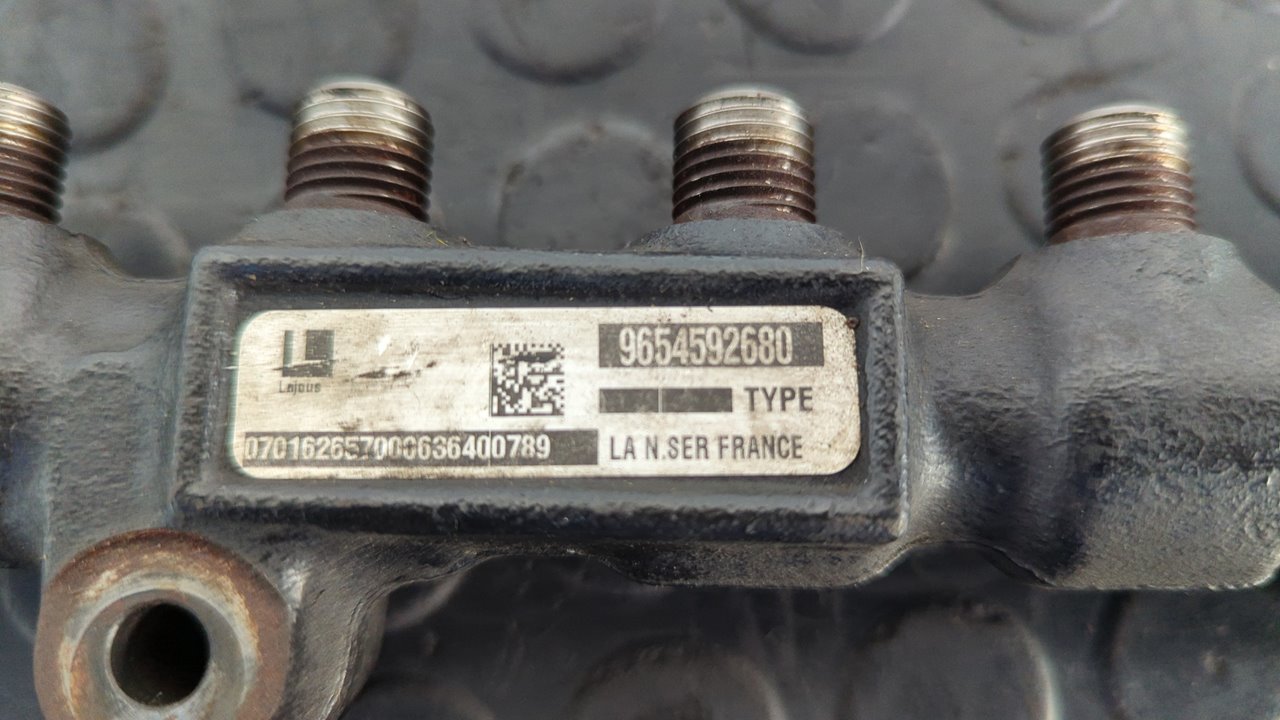 RAMPA INYECTORA CITROEN C3 1.4 - vista 3