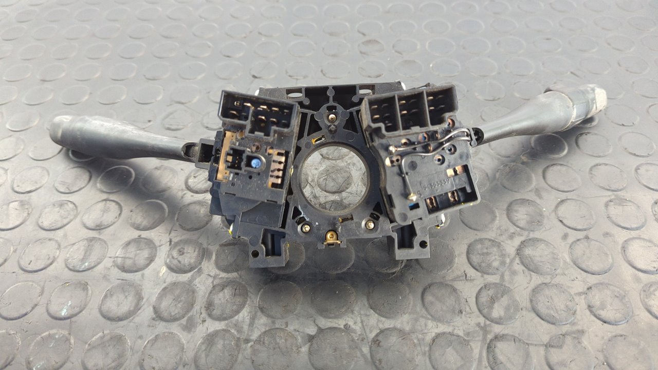 MANDO MULTIFUNCION NISSAN VANETTE CARGO (HC23) - vista 5