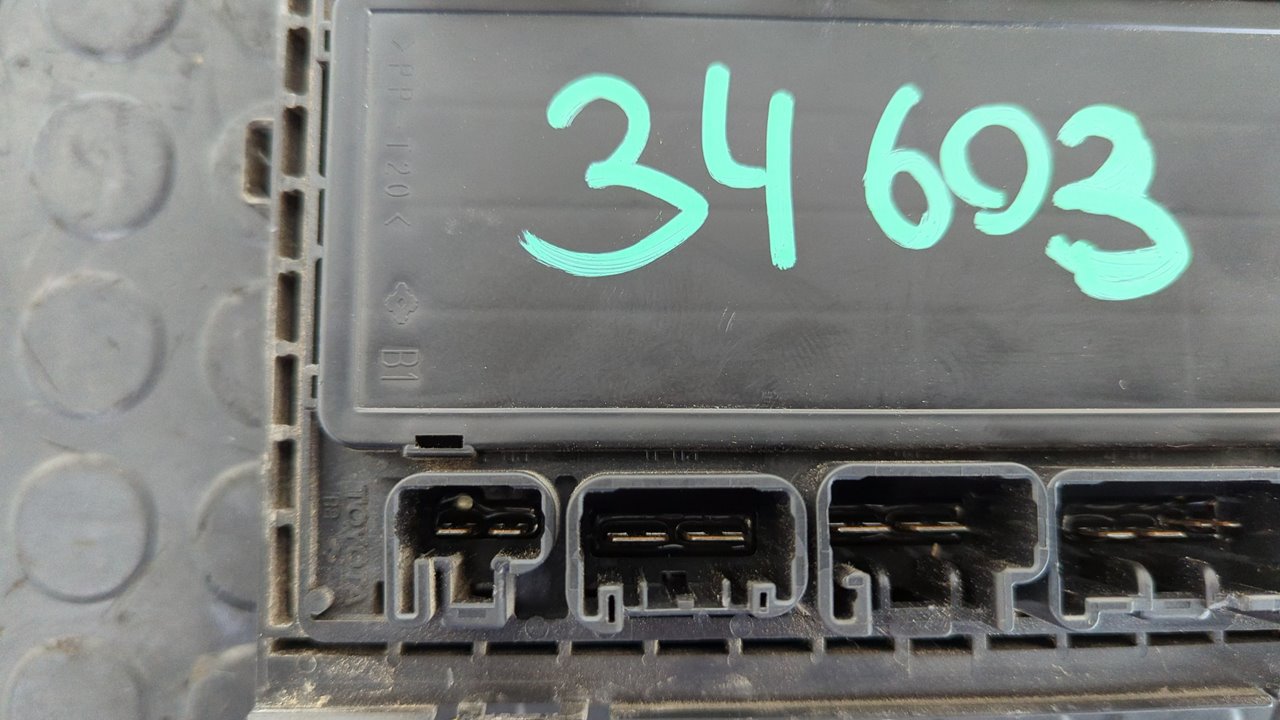 MODULO ELECTRONICO TOYOTA LEXUS RX - vista 9