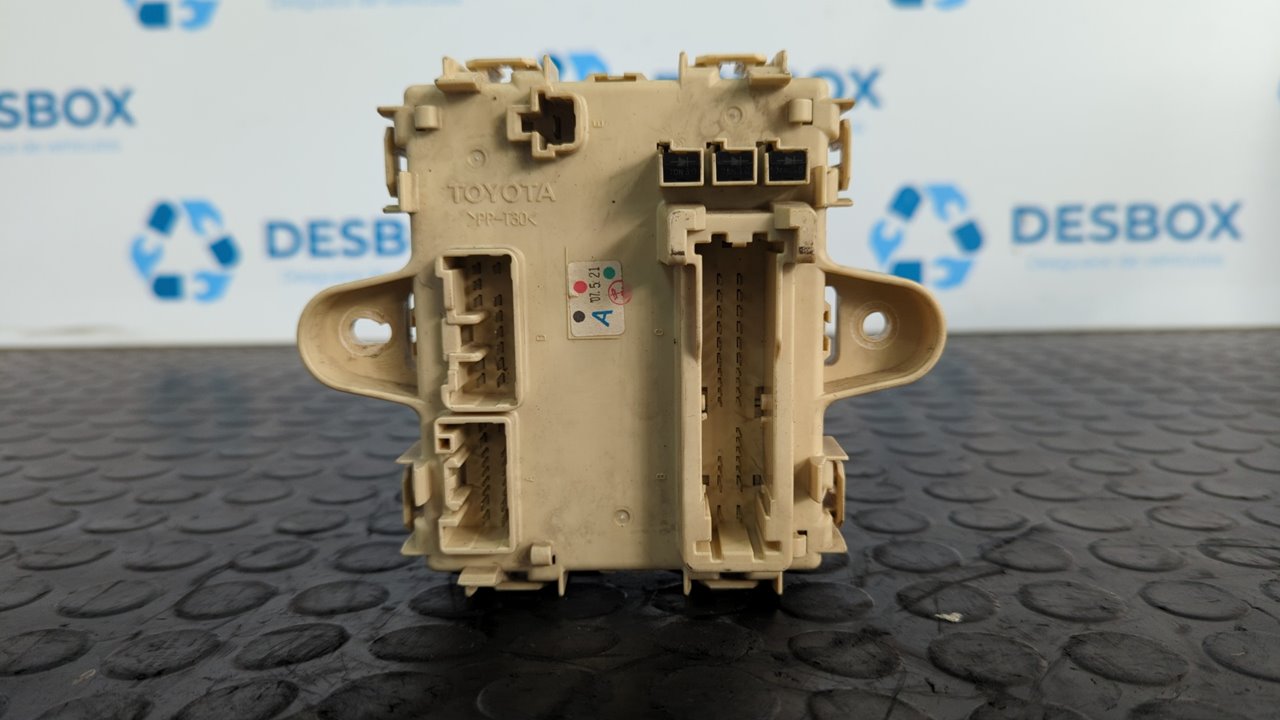 CAJA RELES / FUSIBLES TOYOTA LEXUS RX