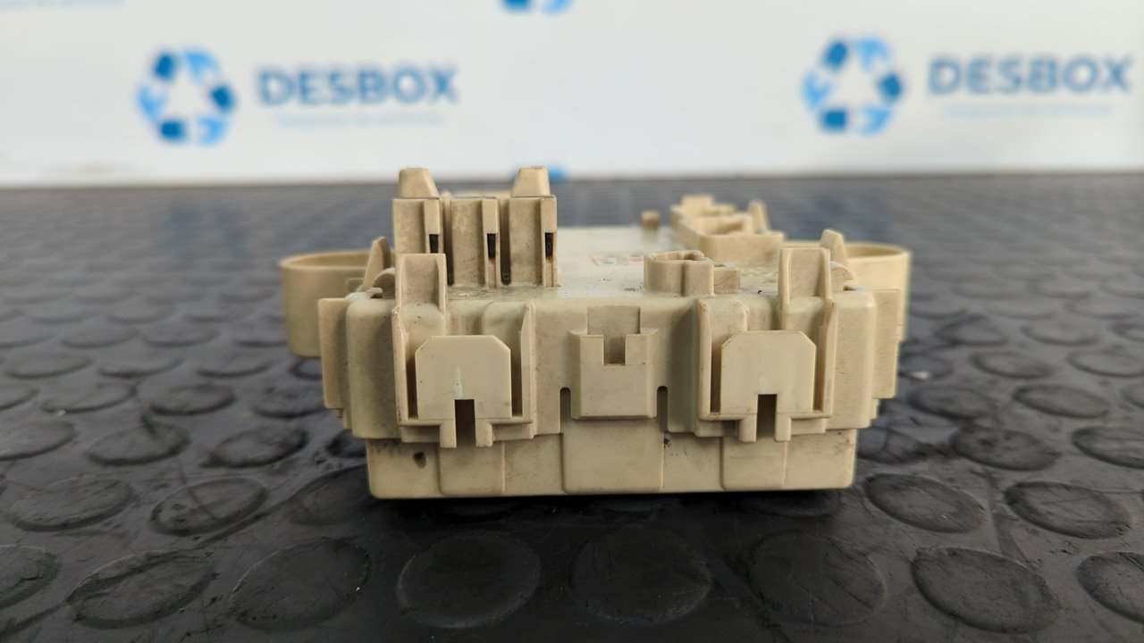 CAJA RELES / FUSIBLES TOYOTA LEXUS RX - vista 3