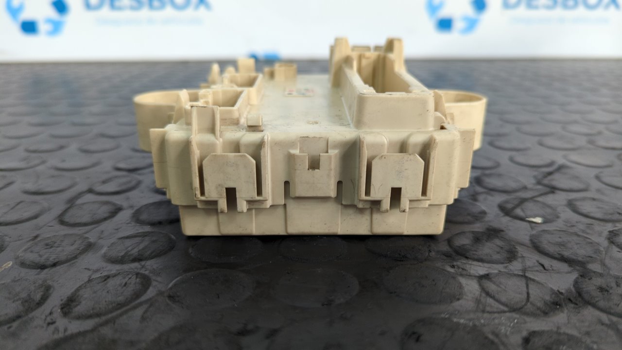 CAJA RELES / FUSIBLES TOYOTA LEXUS RX - vista 6