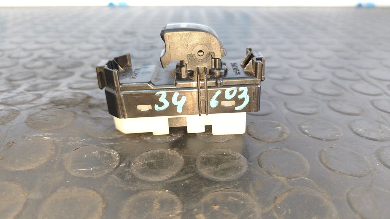 MANDO ELEVALUNAS DELANTERO DERECHO TOYOTA LEXUS RX - vista 6