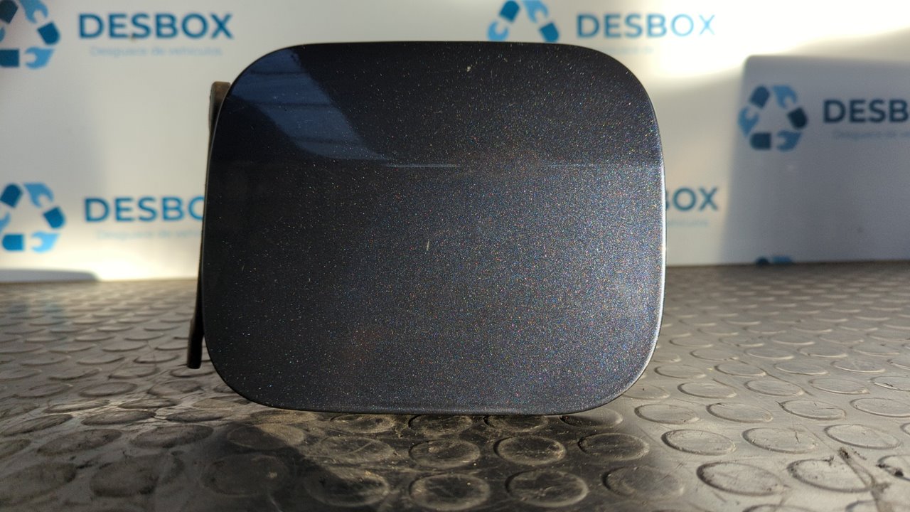 TAPA EXTERIOR COMBUSTIBLE TOYOTA LEXUS RX