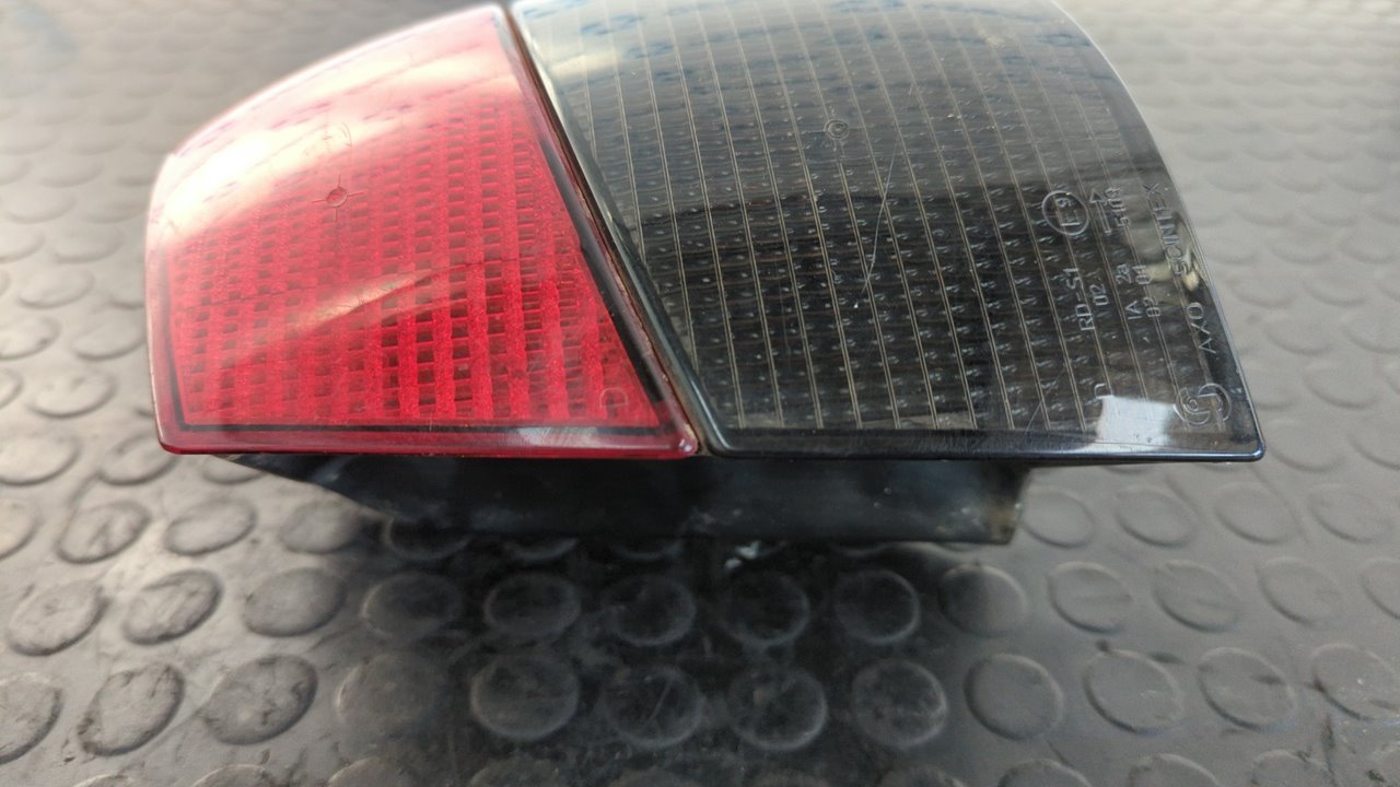 PILOTO TRASERO IZQUIERDO PEUGEOT 406 BERLINA (S1/S2) - vista 2