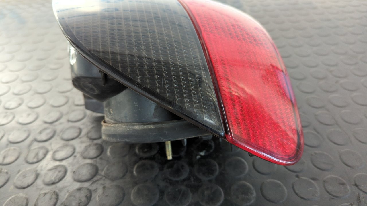 PILOTO TRASERO IZQUIERDO PEUGEOT 406 BERLINA (S1/S2) - vista 5