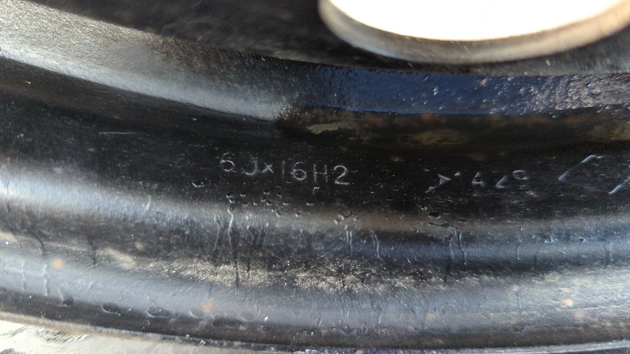 LLANTA RENAULT TRAFIC COMBI (AB 4.01) - vista 3