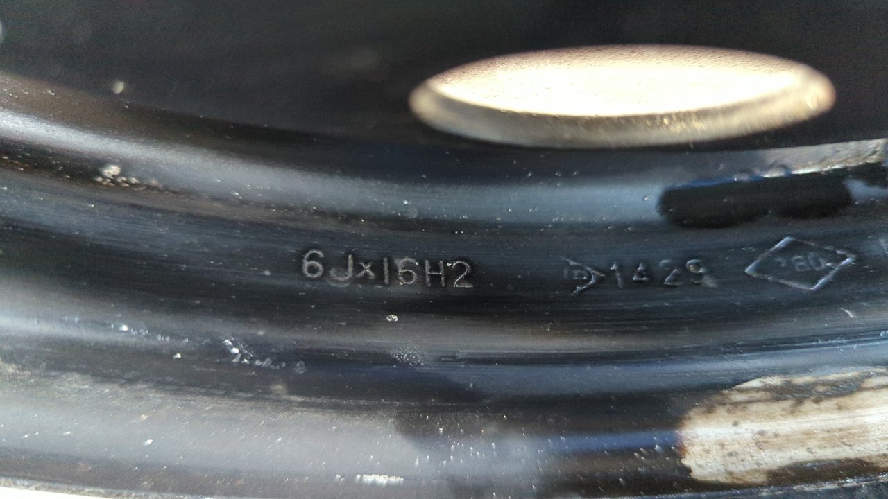 LLANTA RENAULT TRAFIC COMBI (AB 4.01) - vista 2