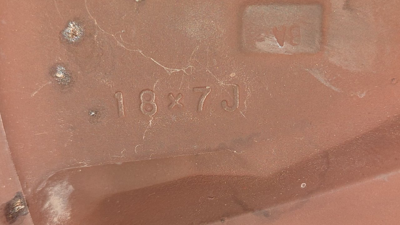 LLANTA TOYOTA LEXUS RX - vista 3