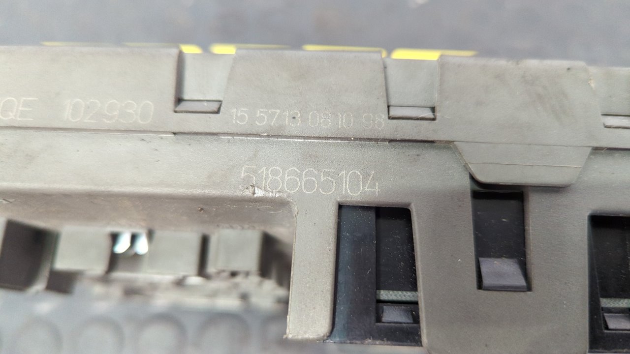 CAJA RELES / FUSIBLES LAND ROVER FREELANDER (LN) - vista 8