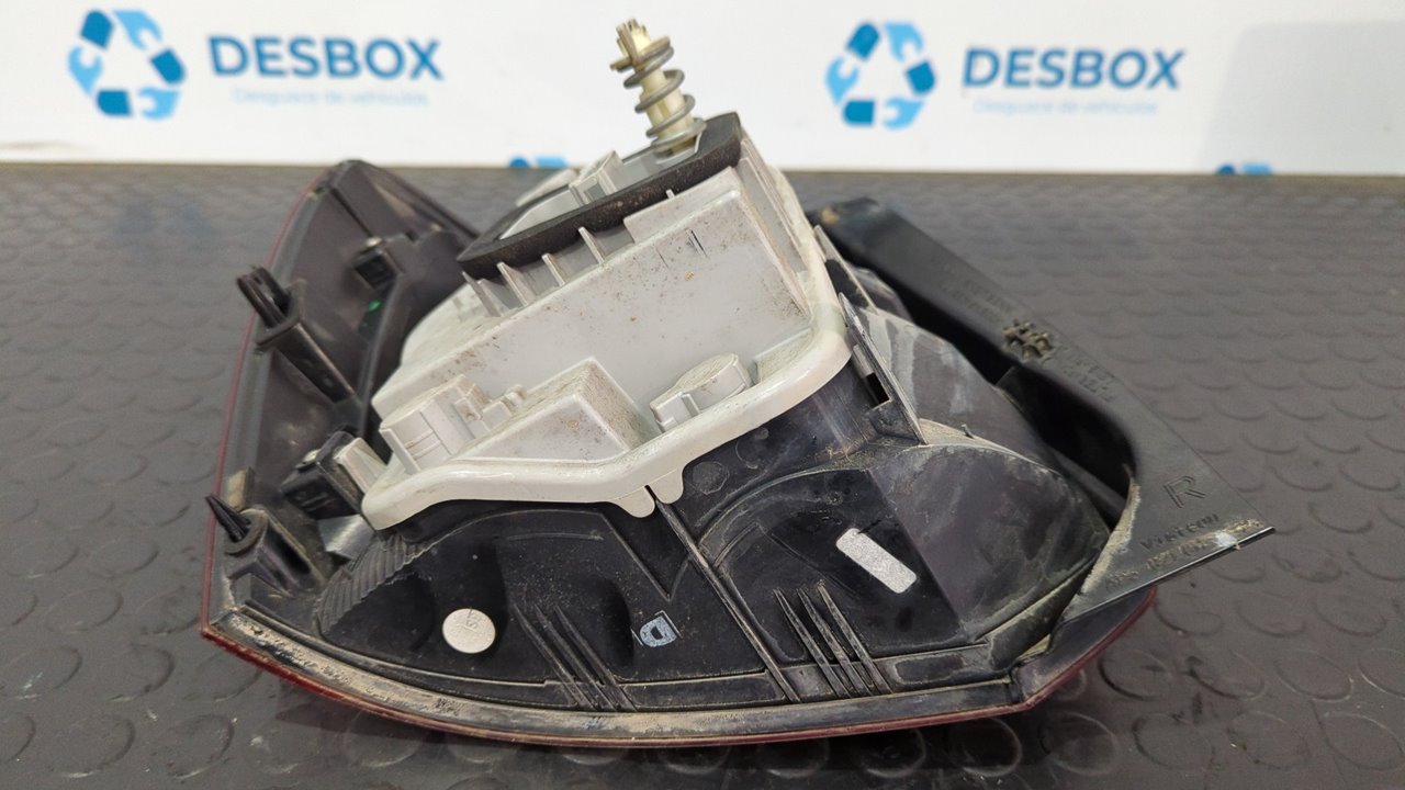 PILOTO TRASERO DERECHO VOLKSWAGEN POLO (6R1) - vista 6