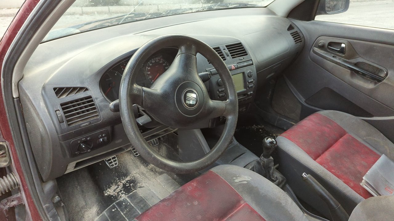 MANDO ELEVALUNAS TRASERO IZQUIERDO SEAT IBIZA (6K1) - vista 3