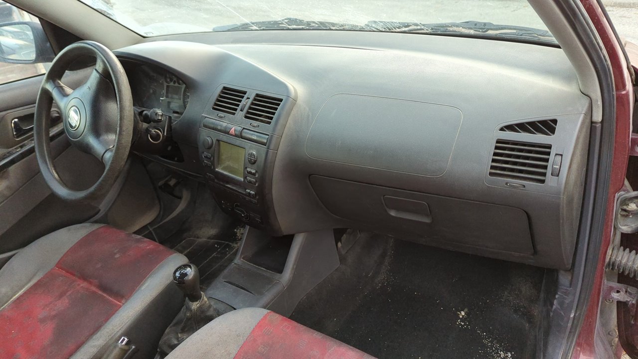 MANDO ELEVALUNAS TRASERO IZQUIERDO SEAT IBIZA (6K1) - vista 2