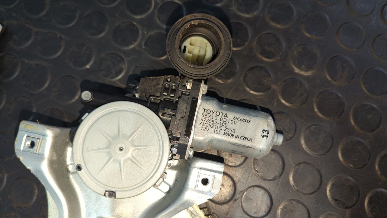 ELEVALUNAS DELANTERO DERECHO TOYOTA AURIS - vista 2