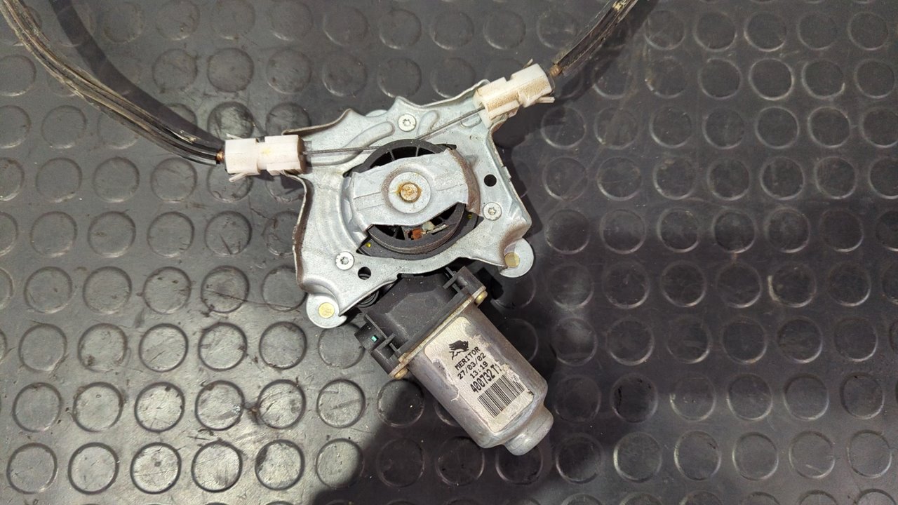 ELEVALUNAS DELANTERO DERECHO RENAULT CLIO II FASE II (B/CB0) - vista 9