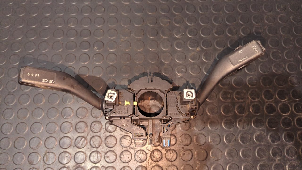 MANDO MULTIFUNCION VOLKSWAGEN CADDY KA/KB (2K)