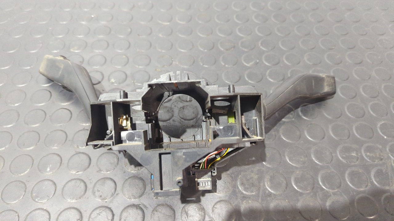 MANDO MULTIFUNCION VOLKSWAGEN CADDY KA/KB (2K) - vista 5