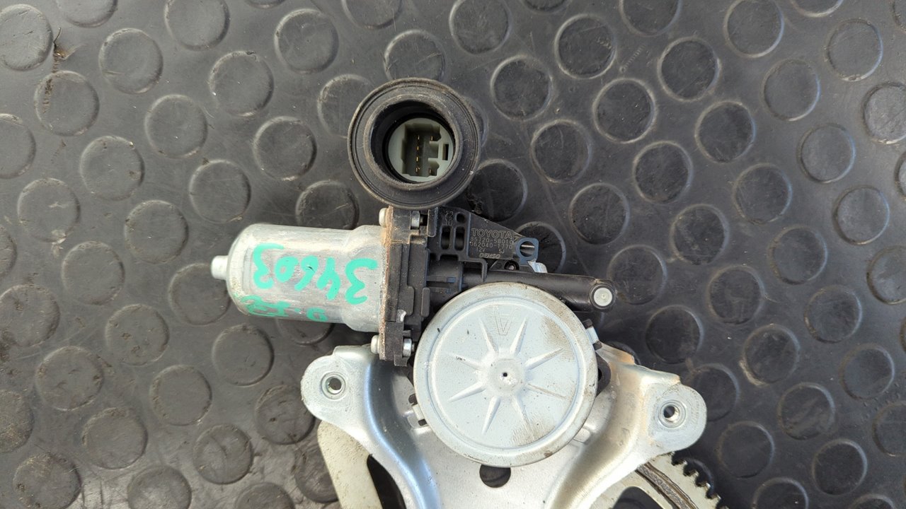 ELEVALUNAS DELANTERO IZQUIERDO TOYOTA LEXUS RX - vista 2