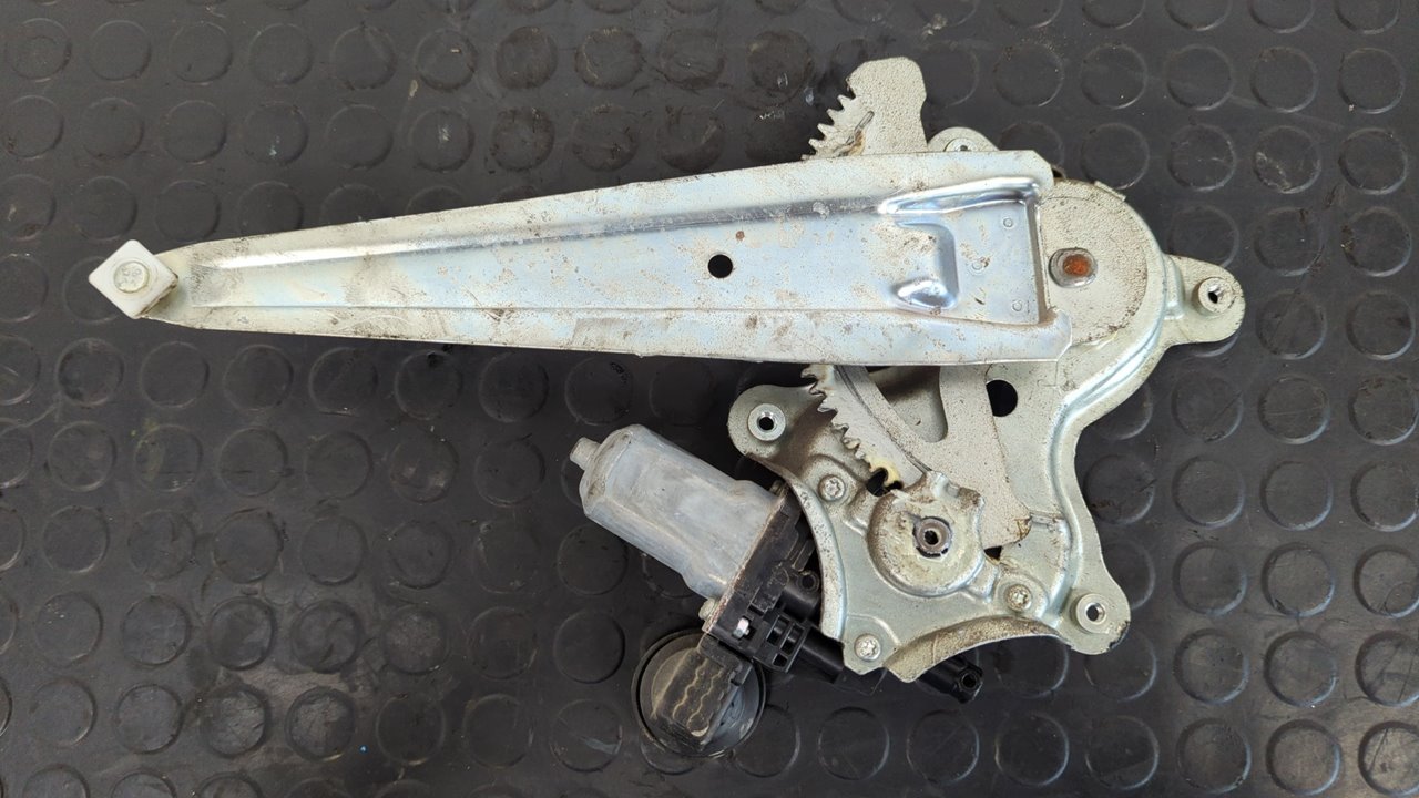 ELEVALUNAS TRASERO IZQUIERDO TOYOTA LEXUS RX - vista 4