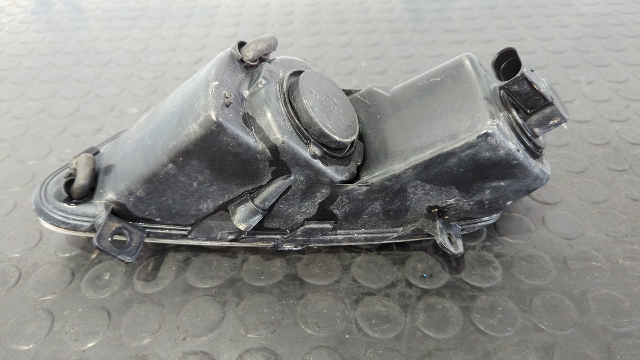 FARO ANTINIEBLA DERECHO VOLKSWAGEN POLO (6R1) - vista 2