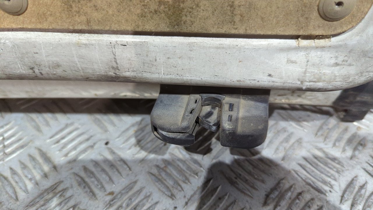 PORTON TRASERO DERECHO VOLKSWAGEN CADDY KA/KB (2K) - vista 7