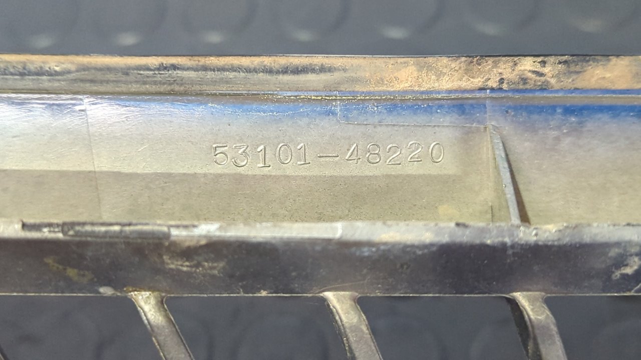 REJILLA DELANTERA TOYOTA LEXUS RX - vista 11