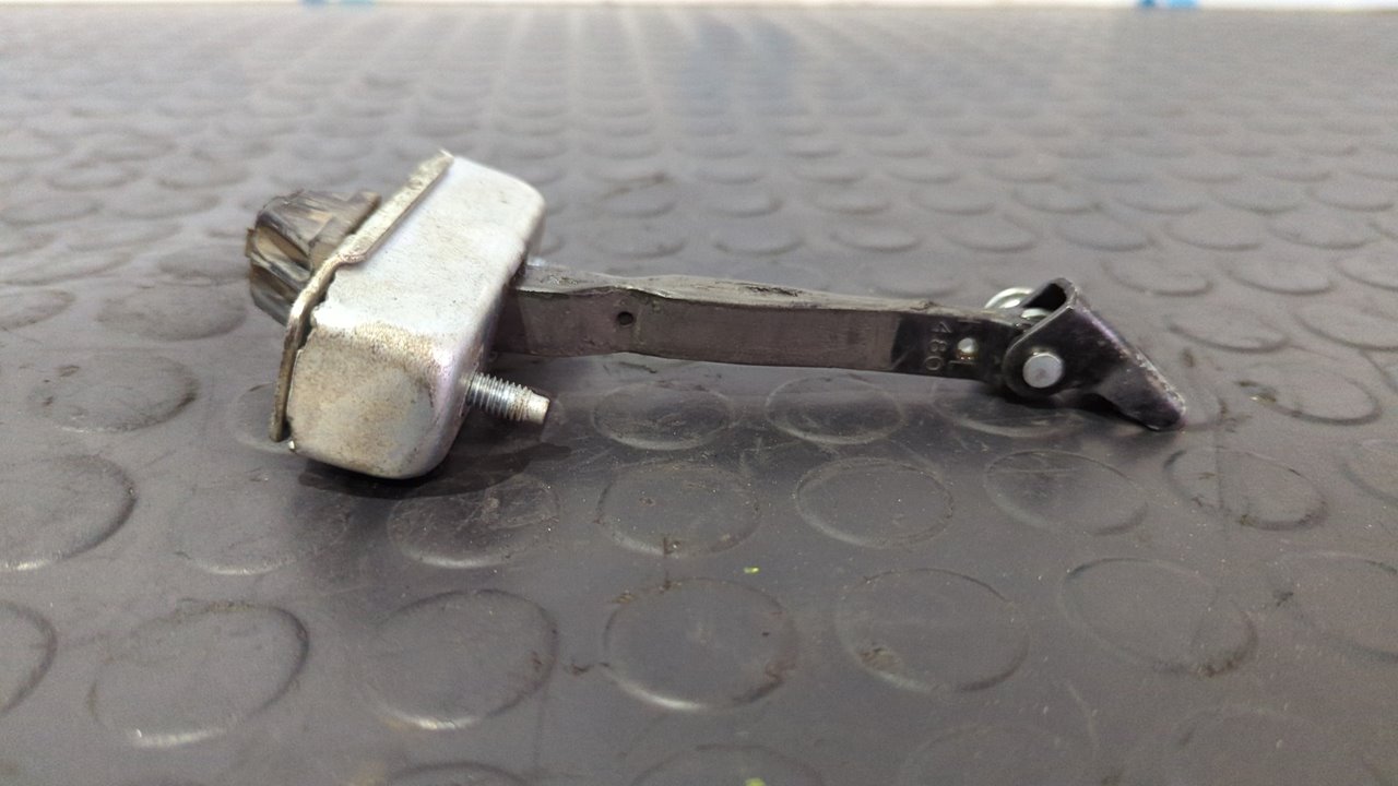 RETENEDOR PUERTA IZQUIERDA  TOYOTA LEXUS RX - vista 3