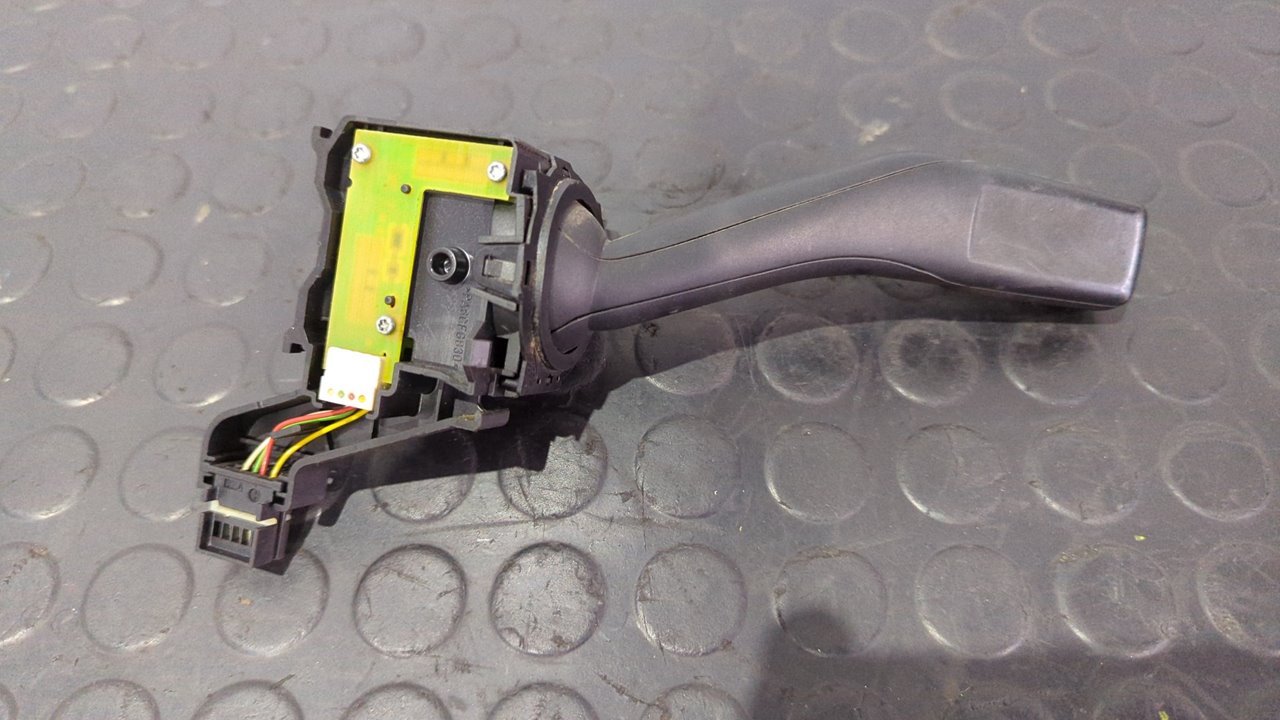 MANDO INTERMITENTES VOLKSWAGEN CADDY KA/KB (2K) - vista 5