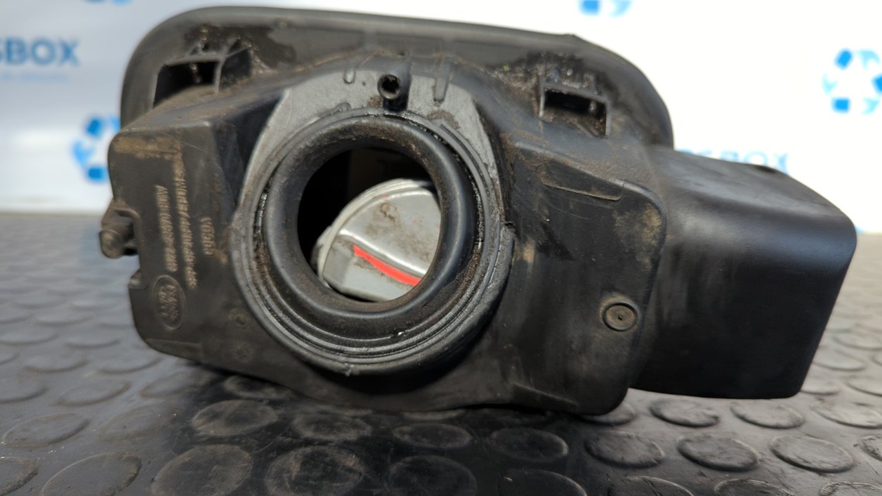 TAPA EXTERIOR COMBUSTIBLE LAND ROVER RANGE ROVER SPORT - vista 2