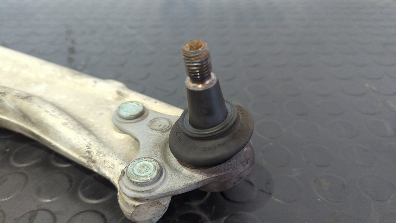 BRAZO DERECHO INFERIOR DELANTERO VOLKSWAGEN PASSAT BERLINA (3C2) - vista 2