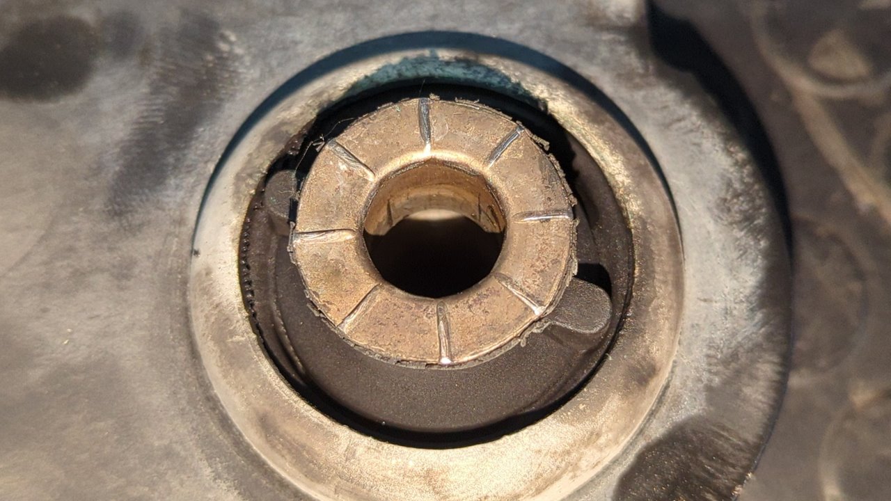 BRAZO DERECHO INFERIOR DELANTERO RENAULT TRAFIC COMBI (AB 4.01) - vista 7