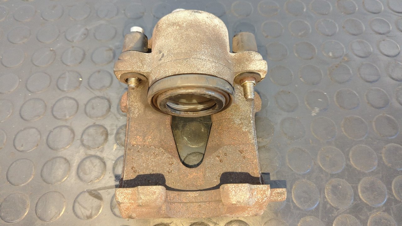 PINZA DE FRENO DELANTERA IZQUIERDA VOLKSWAGEN CADDY KA/KB (2K) - vista 3