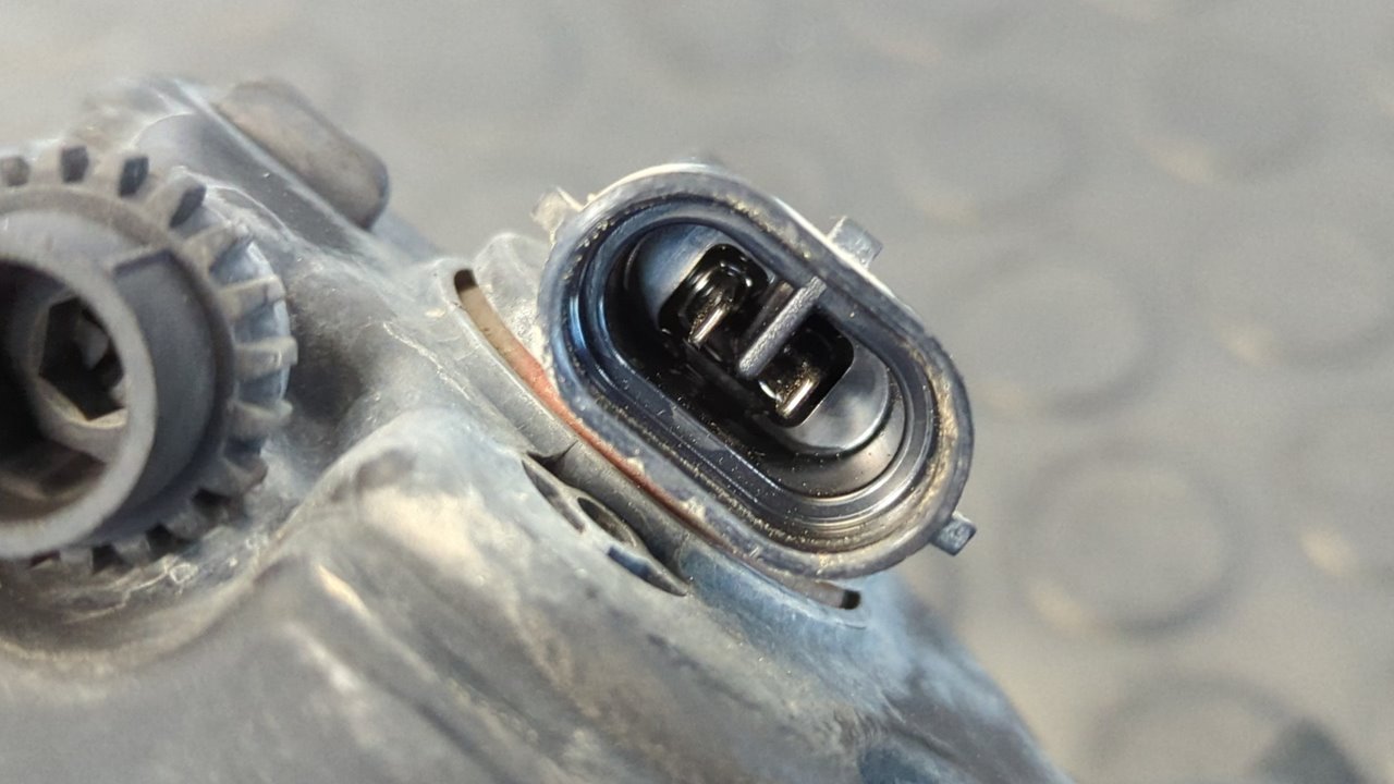 FARO ANTINIEBLA DERECHO FORD FIESTA (CBK) - vista 3