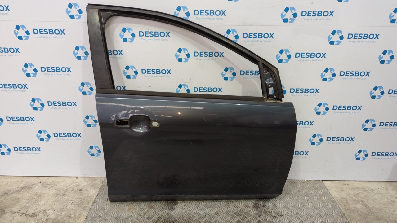PUERTA DELANTERA DERECHA FORD FOCUS LIM. (CB4)