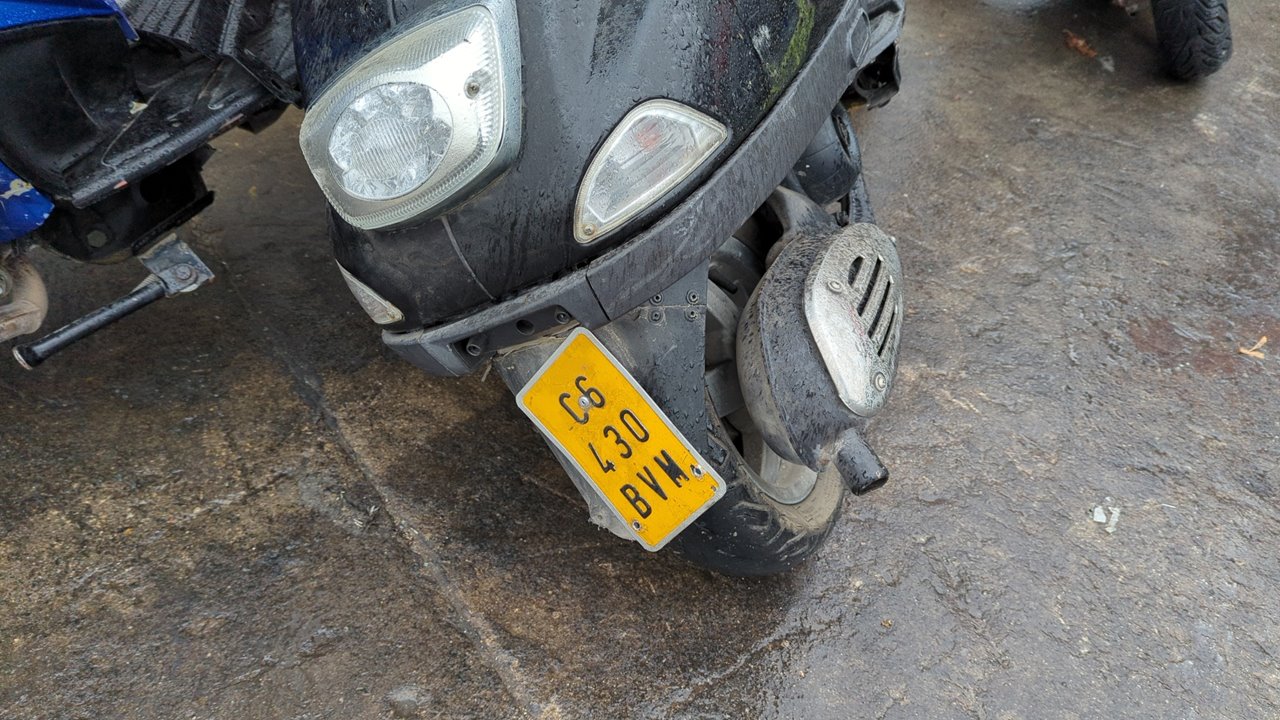 PIAGGIO (VESPA) VESPA