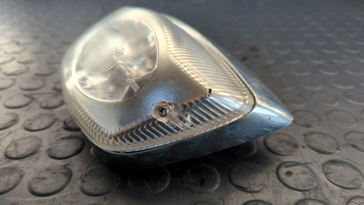 PILOTO TRASERO CENTRAL PIAGGIO (VESPA) VESPA - vista 7