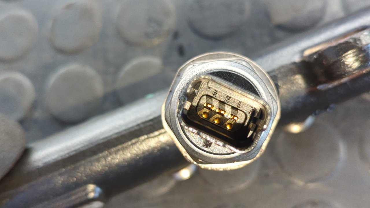 RAMPA INYECTORA CITROEN C4 GRAND PICASSO - vista 3