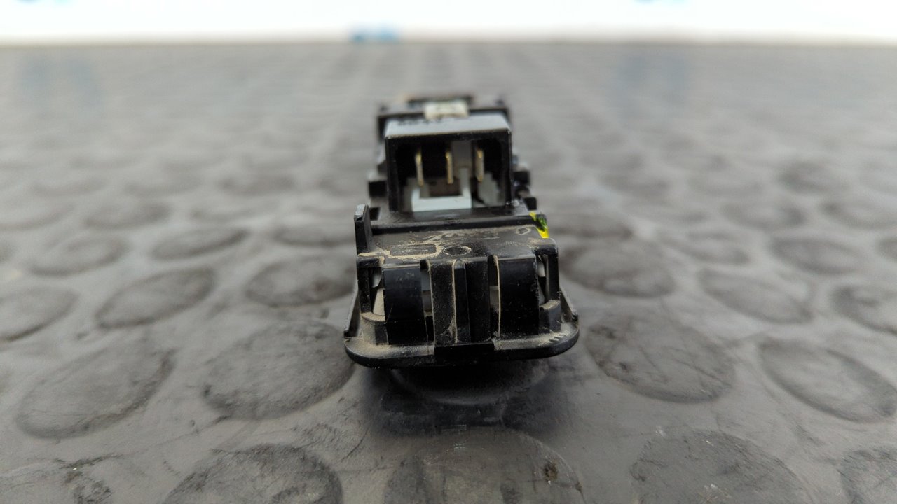 LUZ INTERIOR CITROEN C15 - vista 3