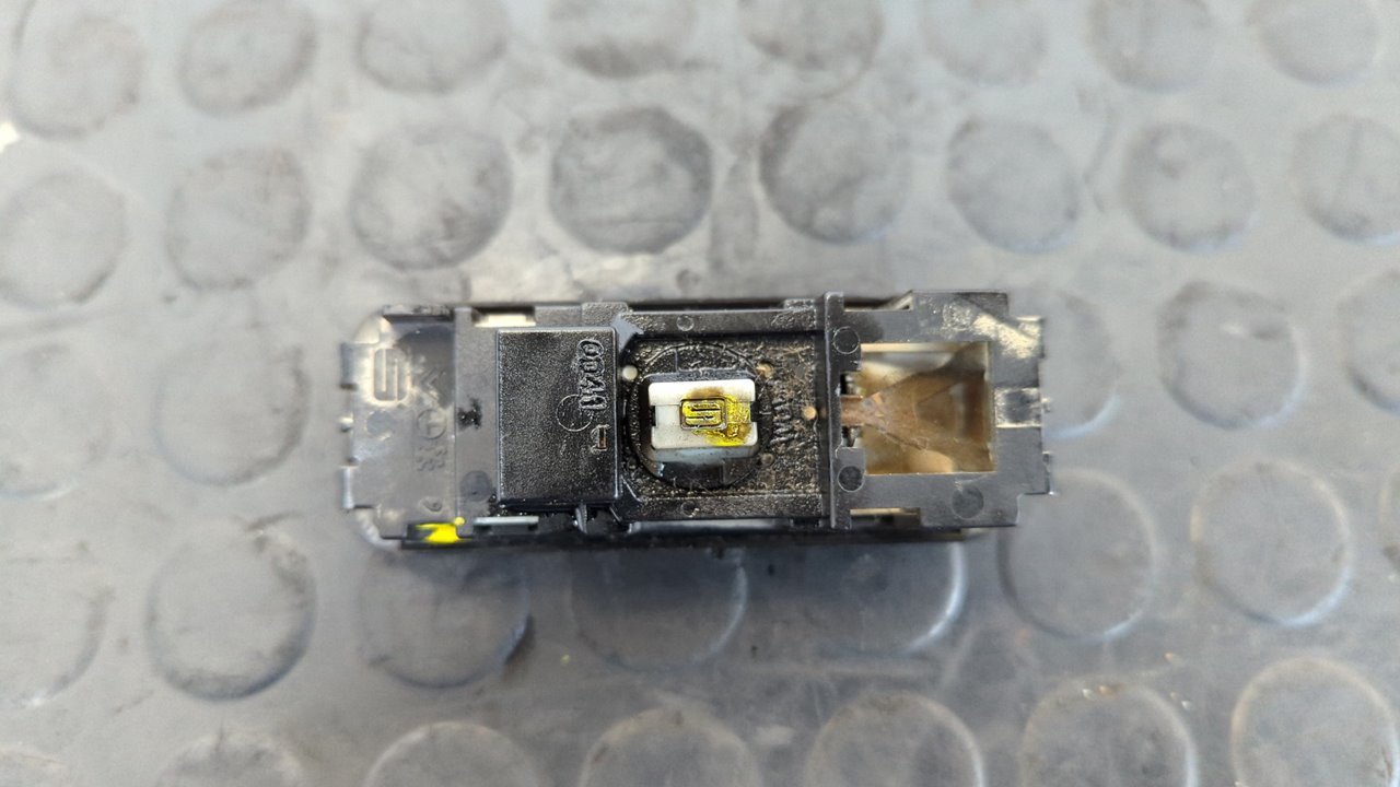 LUZ INTERIOR CITROEN C15 - vista 2
