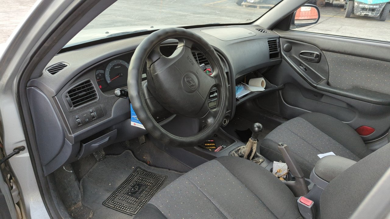 MOTOR ELEVALUNAS DELANTERO DERECHO HYUNDAI ELANTRA (XD) - vista 6