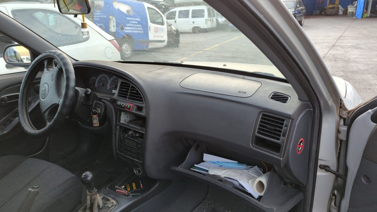 MOTOR ELEVALUNAS DELANTERO DERECHO HYUNDAI ELANTRA (XD) - vista 7