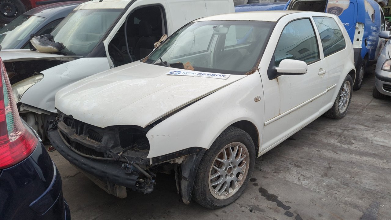 VOLKSWAGEN GOLF IV BERLINA (1J1)